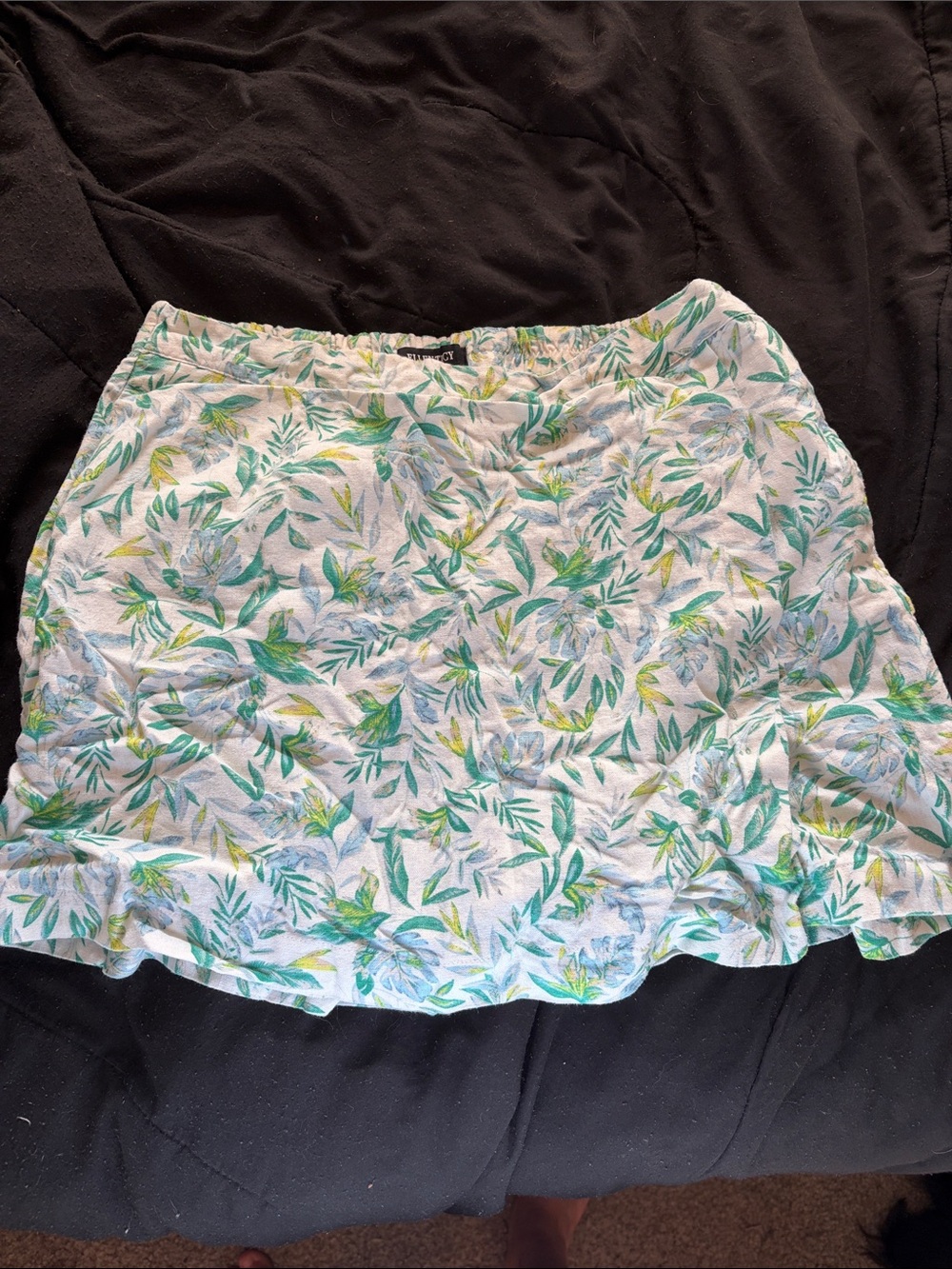 Floral Linen-Blend Ruffle Hem Skort - White & Green